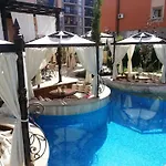 Menada Romance Marine Apartment *