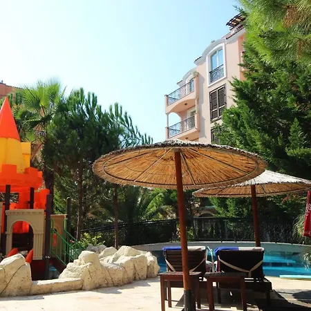 Menada Romance Marine Apartman