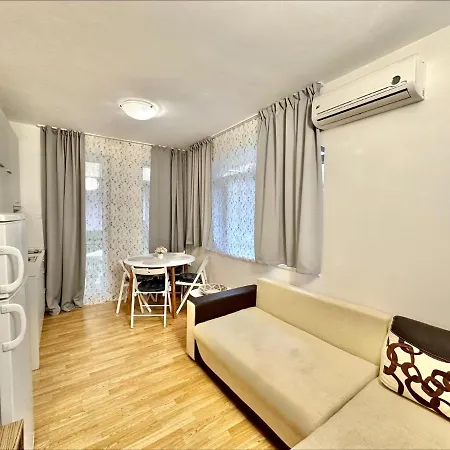 Apartman Menada Romance Marine Napospart