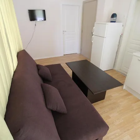 Menada Romance Marine Apartman