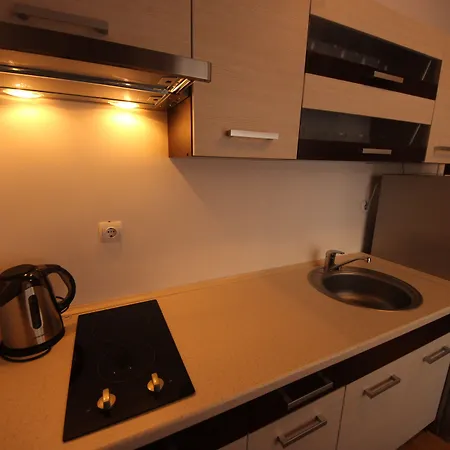 Menada Romance Marine 公寓 阳光海滩