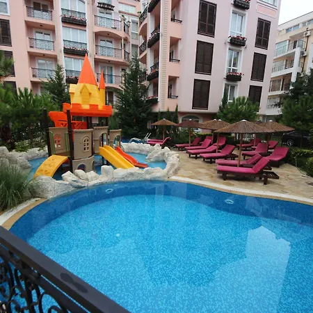 Menada Romance Marine 公寓