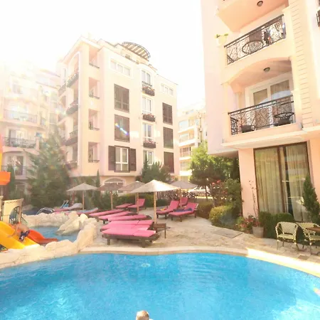 Menada Romance Marine Apartman *