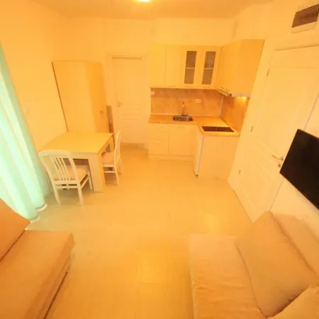 Menada Romance Marine Apartmán *